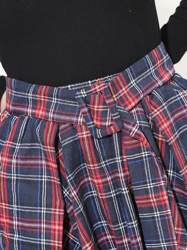 Aitana Plaid Picnic Skirt - Navy