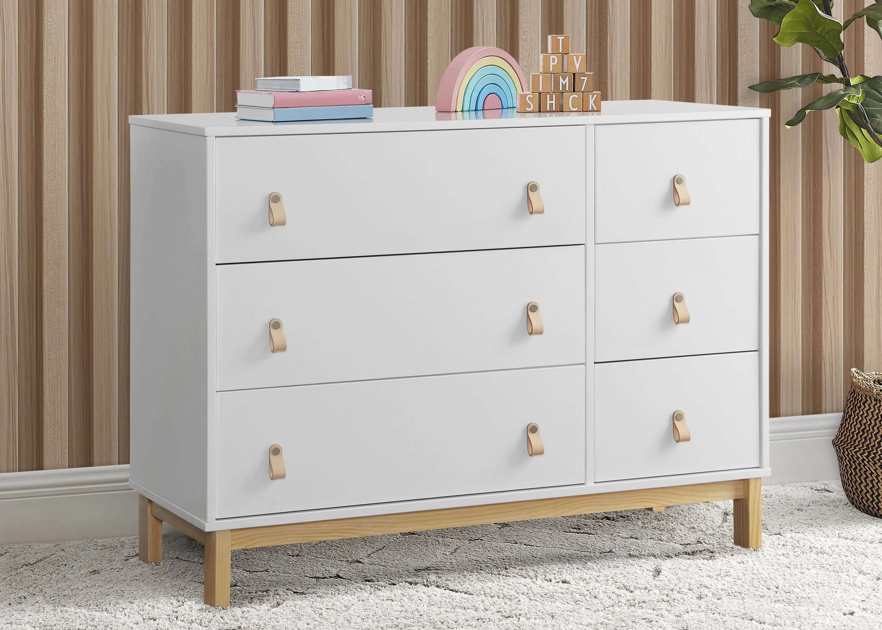 babyGap Legacy 6 Drawer Dresser with Leather Pulls and Interlocking Drawers