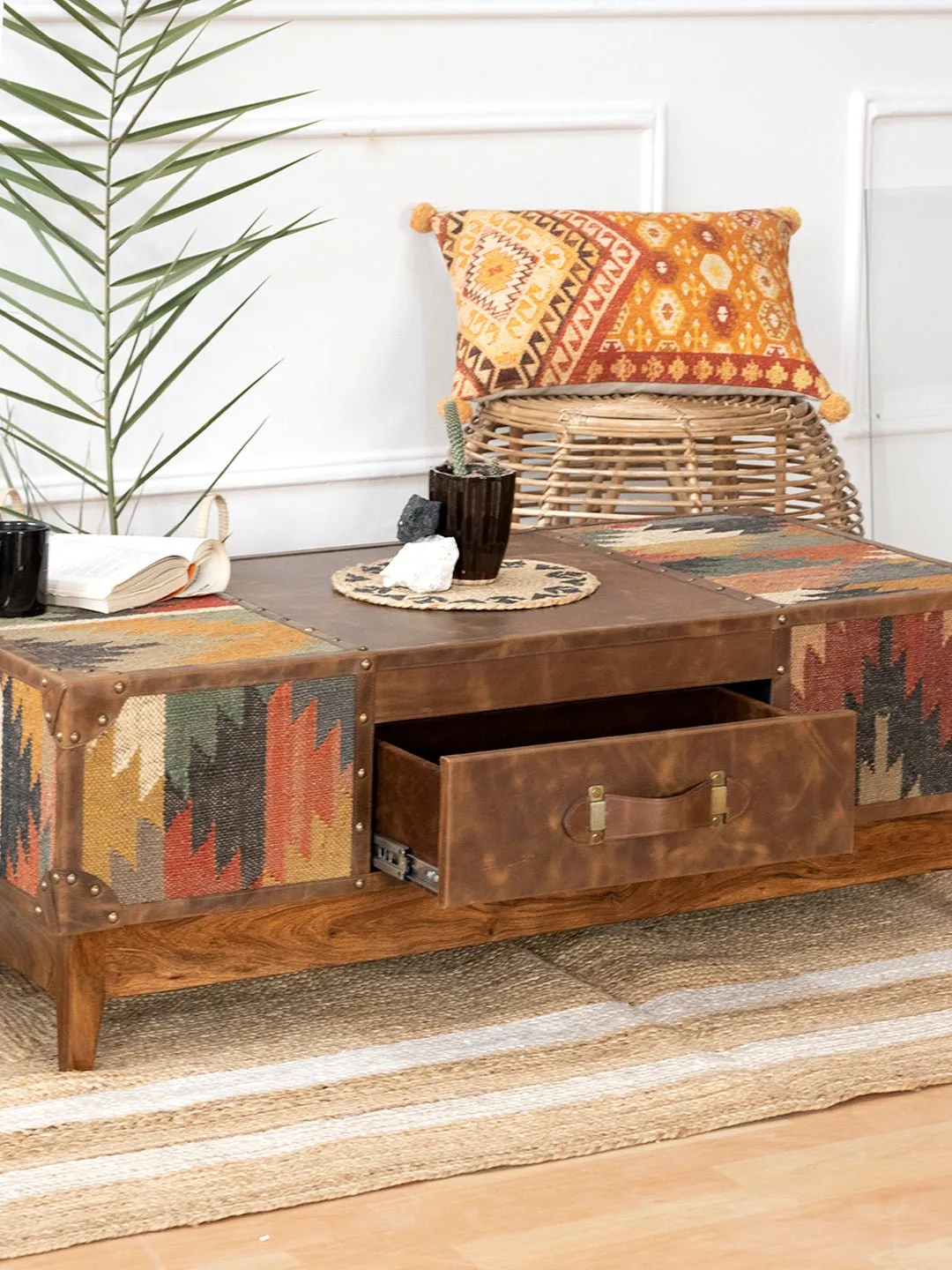 JAIPUR COFFEE TABLE - KILIM AND LEATHER