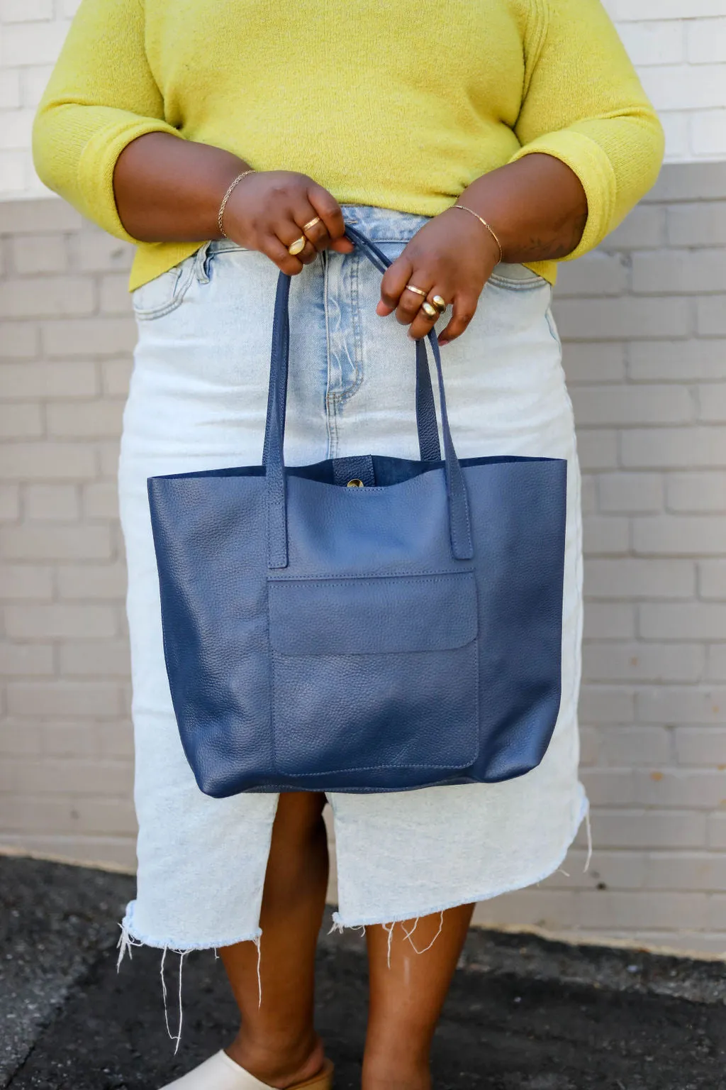 Meron Tote with Large Pocket