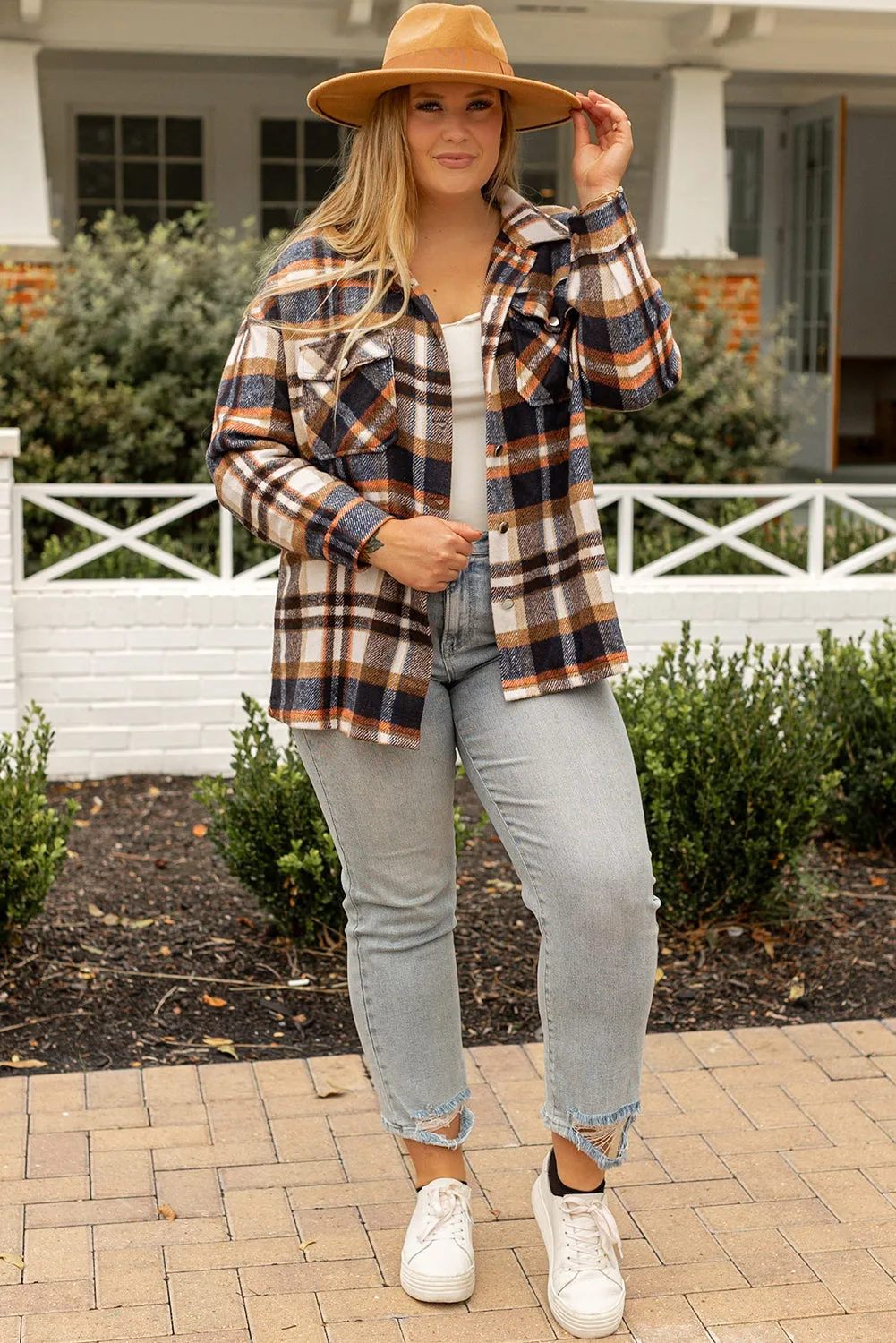 Plus Size Plaid Flap Pocket Shacket