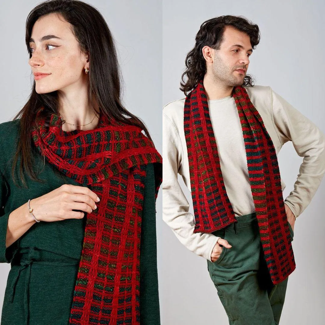 Yule Plaid Holiday Scarf Pattern | Uneek DK